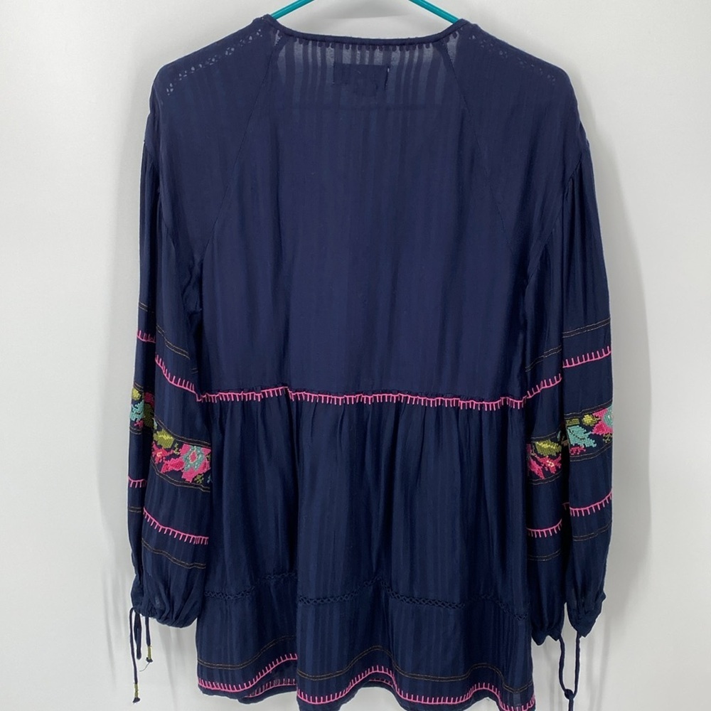 Anthropologie Embroidered Surplice Tunic Blouse Size Medium Boho Festival - Picture 9 of 16